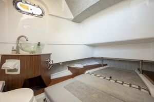 Boyer s Pursuit III 32ft Pursuit Yacht For Sale