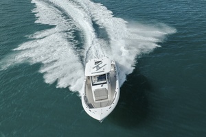 Boyer s Pursuit III 32ft Pursuit Yacht For Sale