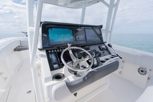 2021 Fountain 38 Center Console thumbnail 33