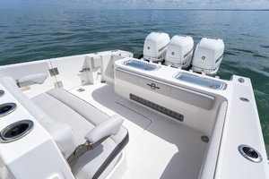 2021 Fountain 38 Center Console thumbnail 44