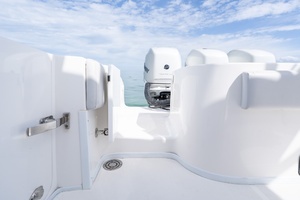2021 Fountain 38 Center Console thumbnail 47