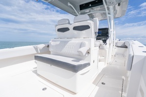2021 Fountain 38 Center Console thumbnail 40