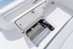 2021 Fountain 38 Center Console thumbnail 49