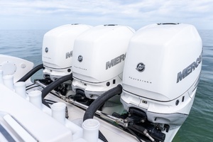 2021 Fountain 38 Center Console thumbnail 46