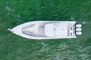 2021 Fountain 38 Center Console thumbnail 5