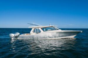 53FT (16.15M) SCOUT Worth Avenue Yachts