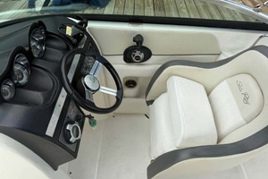 Photo 6064105 for 2012 Sea Ray 260 Sundeck  