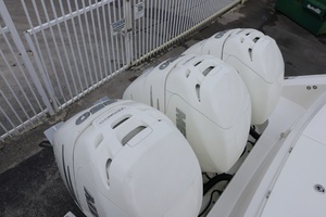 38FT (11.58M) BOSTON WHALER