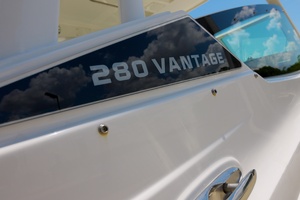 2024 Boston Whaler Vantage thumbnail 16