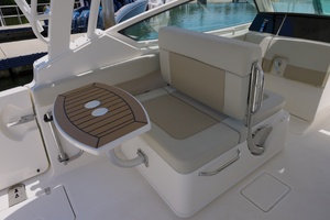 2024 Boston Whaler Vantage thumbnail 11