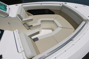 2024 Boston Whaler Vantage thumbnail 3