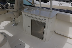 2014 Boston Whaler Vantage thumbnail 9