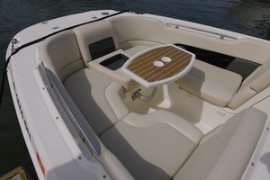 2014 Boston Whaler Vantage thumbnail 7