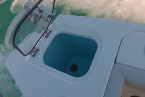 2022 Boston Whaler Vantage thumbnail 18