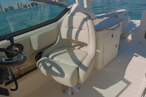 2022 Boston Whaler Vantage thumbnail 16