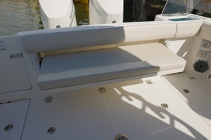 2023 Boston Whaler Conquest thumbnail 7