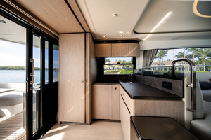 2024 Azimut 53 FLY thumbnail 14