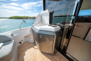 2024 Azimut 53 FLY thumbnail 11