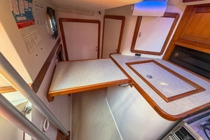 1993 Catalina 42 thumbnail 17