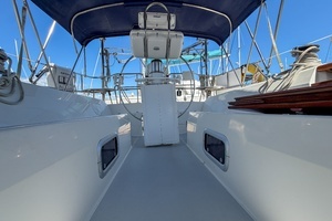 1993 Catalina 42 thumbnail 29