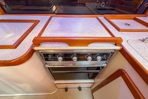 1993 Catalina 42 thumbnail 12