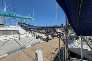 1993 Catalina 42 thumbnail 46