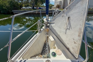 1993 Catalina 42 thumbnail 60