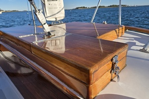 40ft Hinckley Yacht For Sale