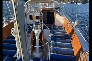 40ft Hinckley Yacht For Sale