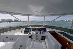 2004 Hatteras Sport Deck thumbnail 37