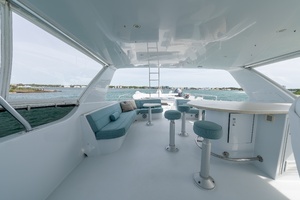 2004 Hatteras Sport Deck thumbnail 35
