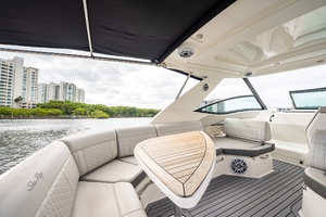 MOJO 32ft Sea Ray Yacht For Sale