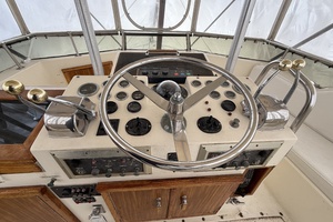 1979 Hatteras thumbnail 17
