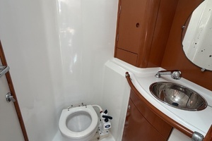 2004 Beneteau 40.7 thumbnail 12