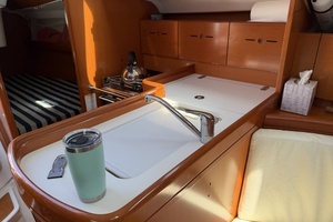 2004 Beneteau 40.7 thumbnail 16