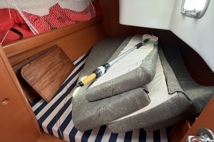 2004 Beneteau 40.7 thumbnail 18