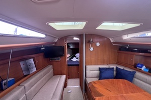 2006 Hunter 38 thumbnail 14