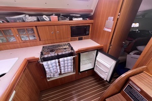 2006 Hunter 38 thumbnail 9