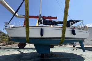 Legacy II 31ft Tartan Yacht For Sale