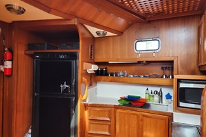 Harvest Moon 42ft Jefferson Yacht For Sale