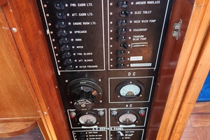 Harvest Moon 42ft Jefferson Yacht For Sale