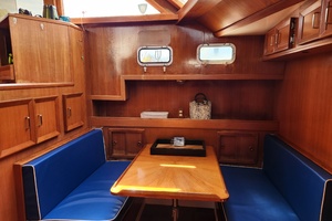 Harvest Moon 42ft Jefferson Yacht For Sale