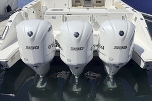 38ft Pursuit Yacht For Sale