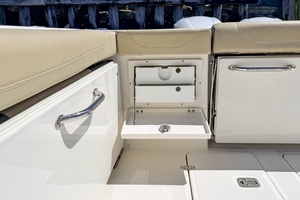 38ft Pursuit Yacht For Sale