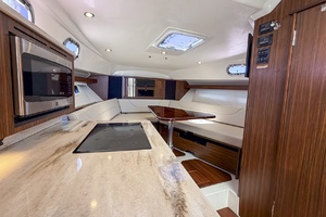 38ft Pursuit Yacht For Sale