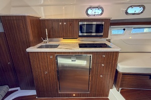 38ft Pursuit Yacht For Sale
