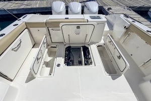 38ft Pursuit Yacht For Sale