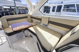 38ft Pursuit Yacht For Sale