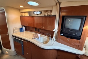 32ft Sea Ray Yacht For Sale