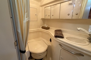 32ft Sea Ray Yacht For Sale